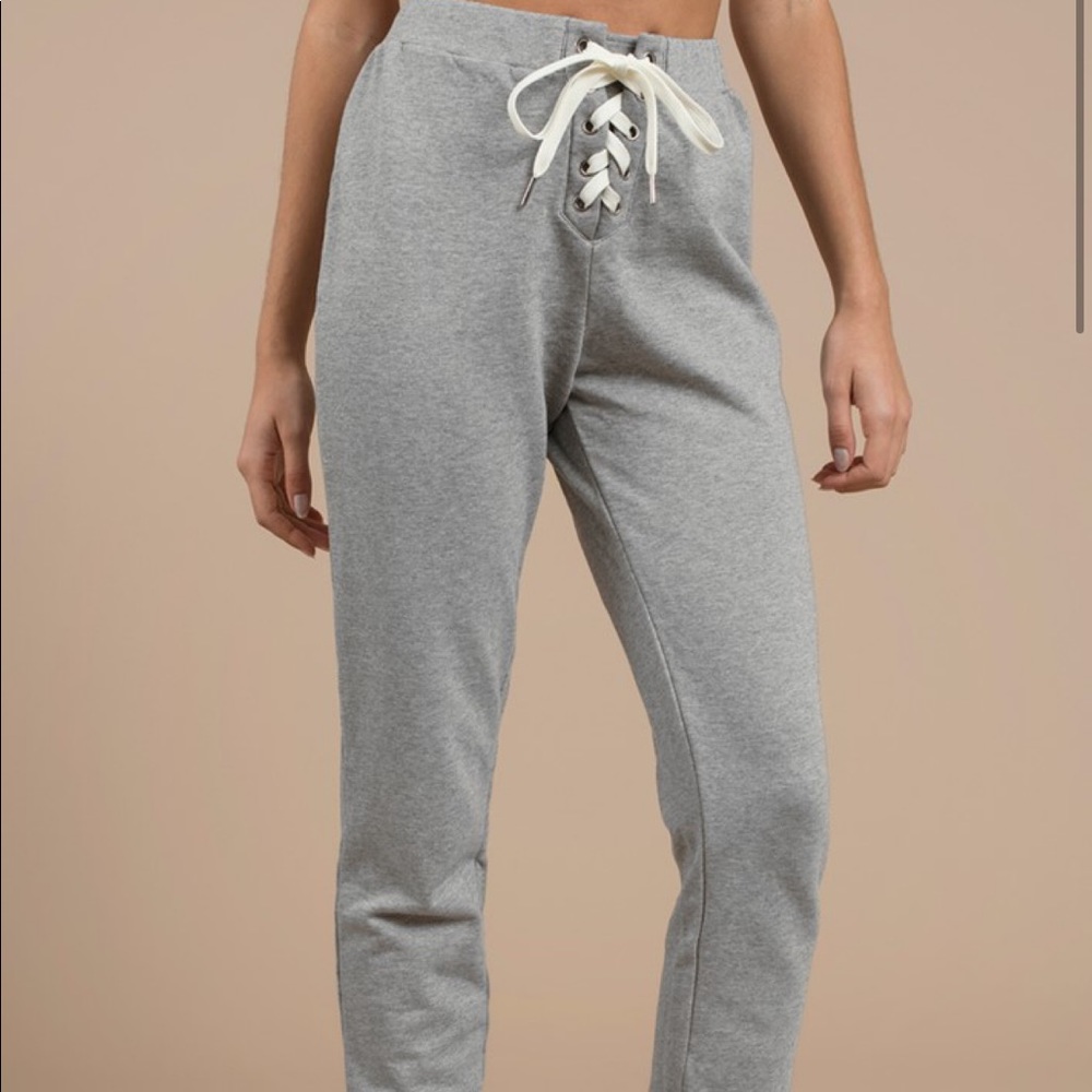NWT Tobi Chilled Heather Grey Lace up Joggers